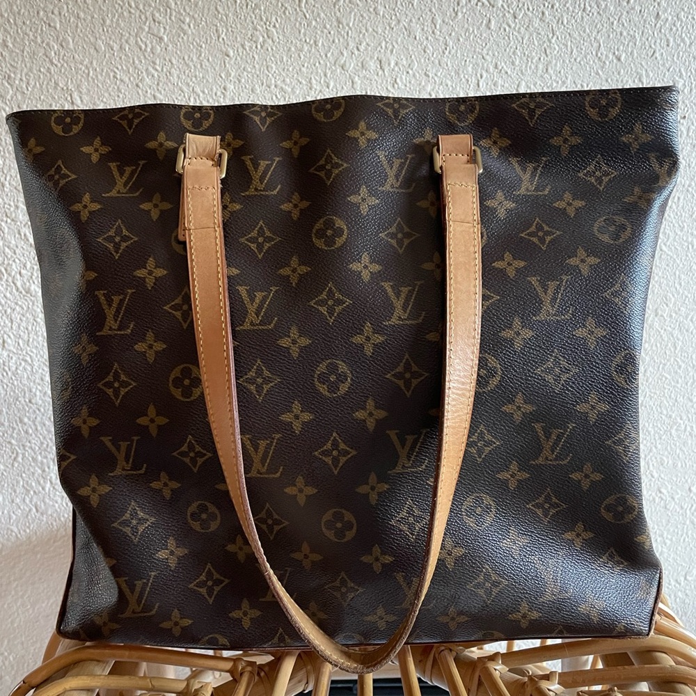 Authentic LOUIS VUITTON Monogram Cabas Mezzo
